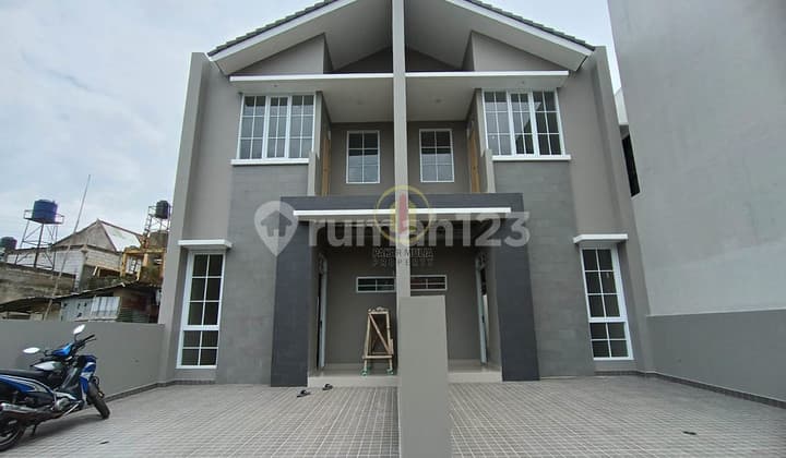 Rumah Baru Minimalis Modern Cisaranten Kulon