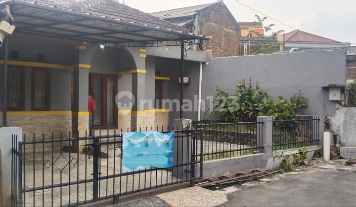 Di jual rumah Luas Siap Huni Hitung Tanah Jarang Ada Antapani Kota Bandung