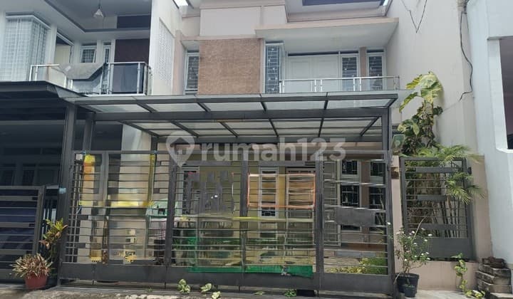 Dijual Rumah Bagus Margahayu Raya 2 Lantai Jalan Besar 3 Mobil