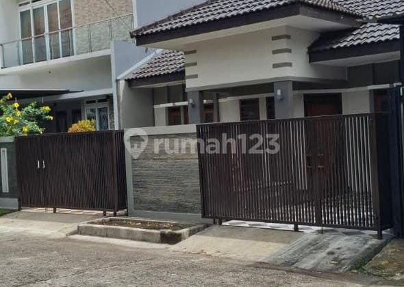 Rumah Baru Siap Huni Taman Holis Indah dekat BPK Penabur