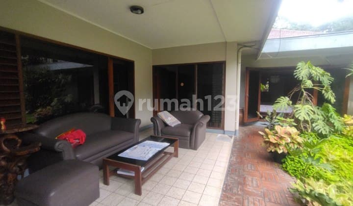 Rumah strategis di sayap dago dekat jl hasanudin bandung