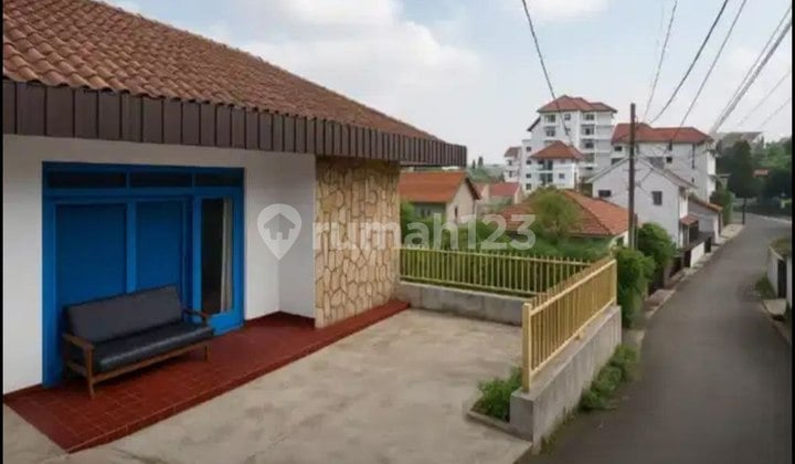 Rumah Strategis Cocok untuk Kos-Kosan Dago