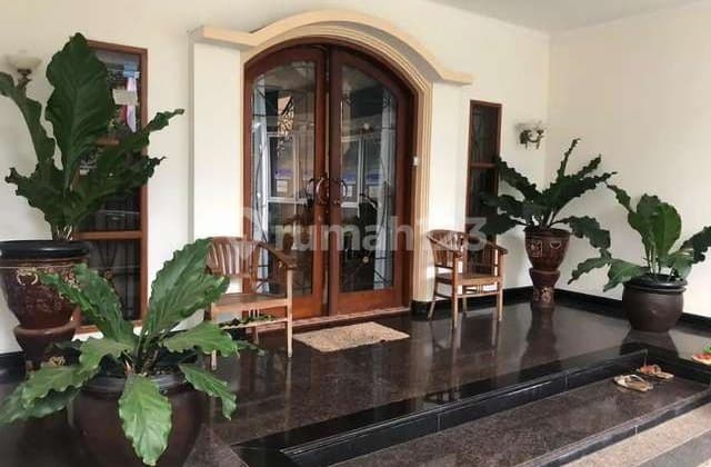 Rumah Super Bagus Sayap Cipaganti, Bandung