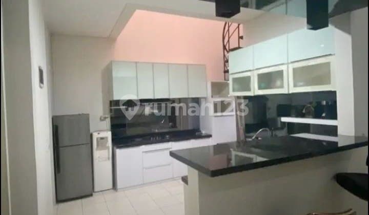 Rumah Bagus Semi Furnished di Kota Baru Parahyangan, Bandung
