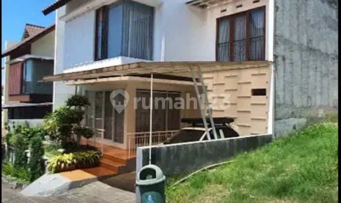 Rumah Siap Huni 2 Lantai Gegerkalong Bandung