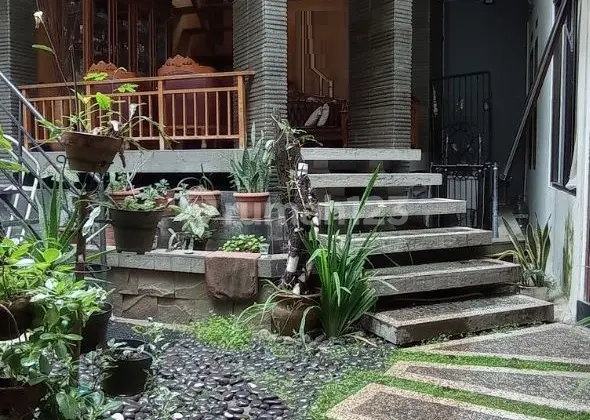 Rumah Klinik Atau Kantor Arcamanik Endah Bandung Kota