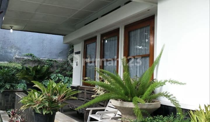 Rumah Terawat Area Favorit Cipaganti Bandung