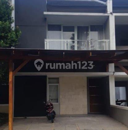 Rumah Minimalis Siap Huni Geger Kalong Bandung