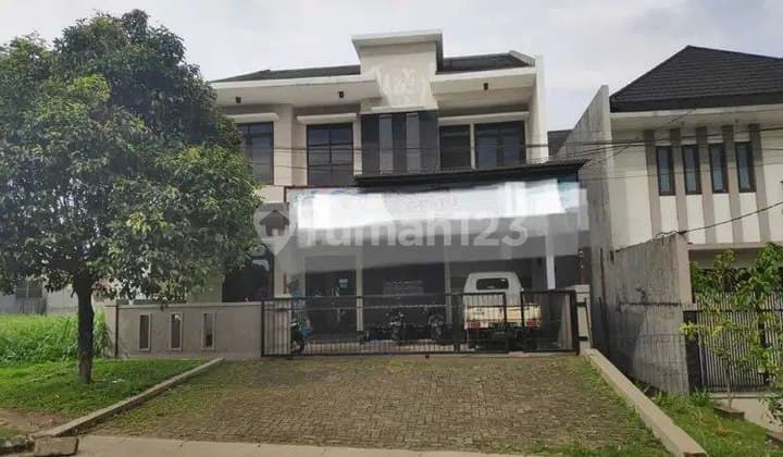 Rumah strategis kantor di batununggal indah bandung