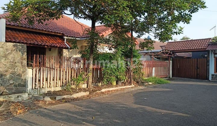 Rumah terawat lokasi bagus di turangga bandung