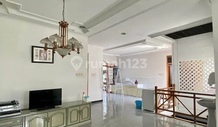 Rumah besar terawat lokasi bagus di pasir luyu bkr bandung