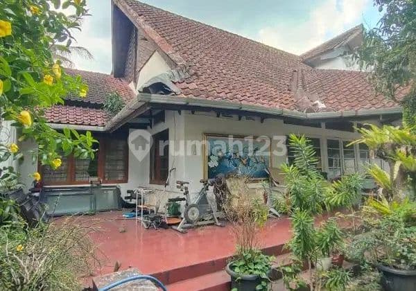 Rumah Dekat Gedung Sate Sayap Jl Dago Bandung Kota