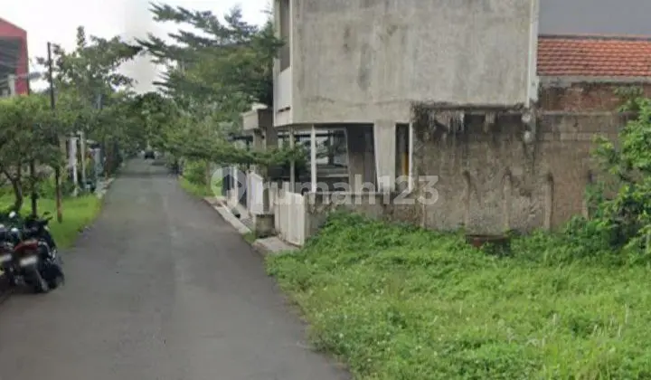 Prime land in a good location at Cisaranten Arcamanik