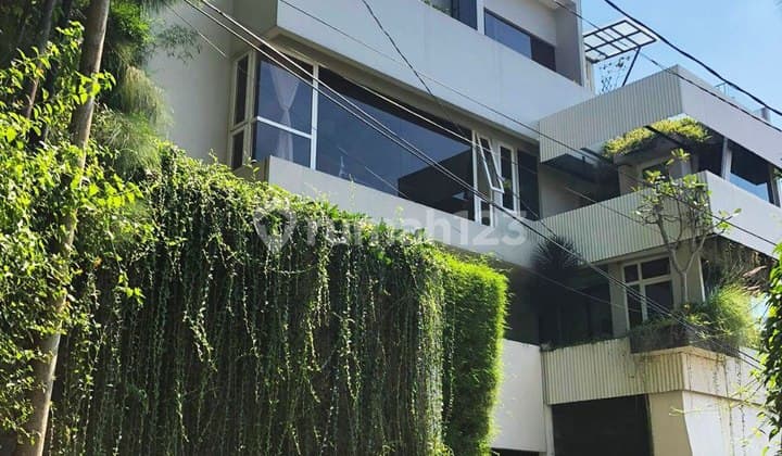 Rumah Villa Lux Full Furnished di Bandung Utara