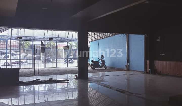 Disewa Ruko Bagus untuk segala jenis usaha kantor, showroom, cafe, resto Rajawali mainrroad