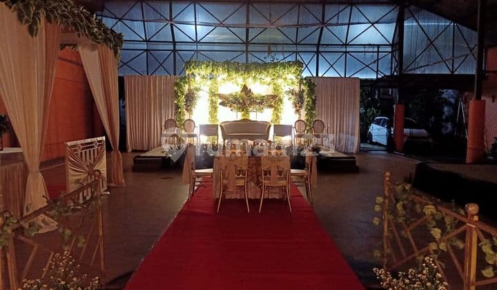 Dijual RUANG USAHA rumah 2lantai dan lapangan Futsal di CIMAHI