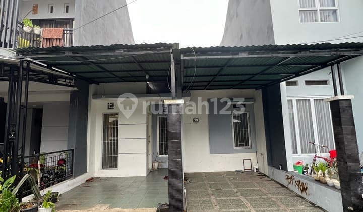Disewakan Rumah 1.5 Lantai Puri Beta 2 Dekat Halte Busway