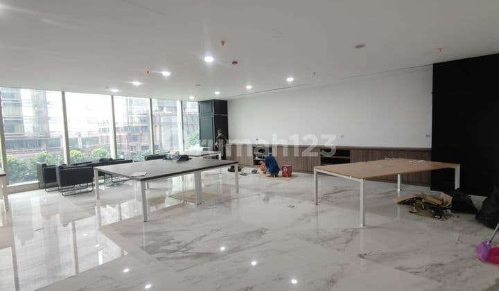 Kantor dekat Bundaran HI di Lippo Thamrin Jakarta Pusat