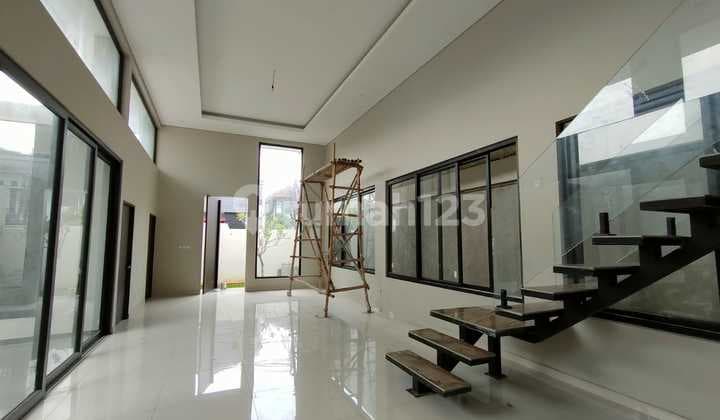 Rumah Meruya Utara Siap Huni