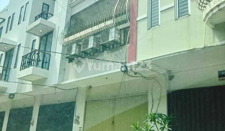 Ruko 2 Lantai Meruya Utara Siap Pakai