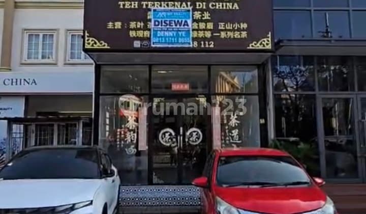 Unit Langka! Ruko Crown Pik 5X15 Hadap Jalan Utama - Kondisi Bagus