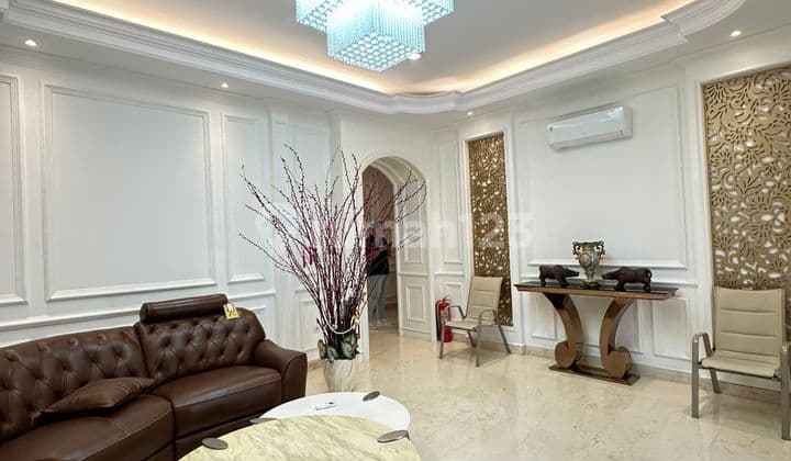 Luxury 2.5 Story Fully Furnished House Rare Golf Island Unit