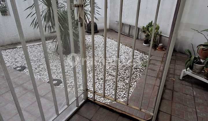 Rumah Gading Serpong Cluster Crystal, Murah, Ada Taman Sirkulasi Bagus