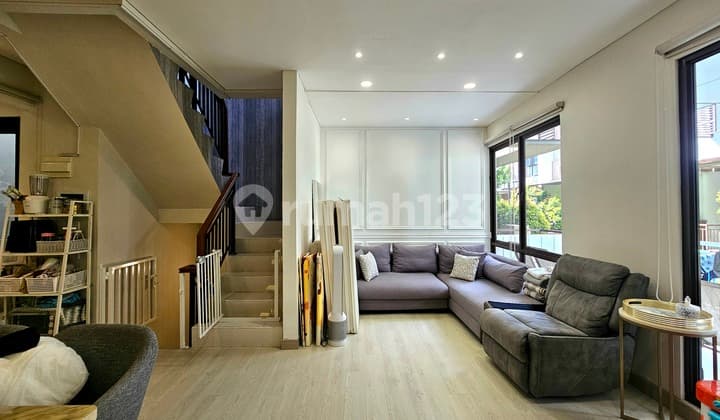 Double Decker House Ready for Occupancy at Whelford Greenwich BSD