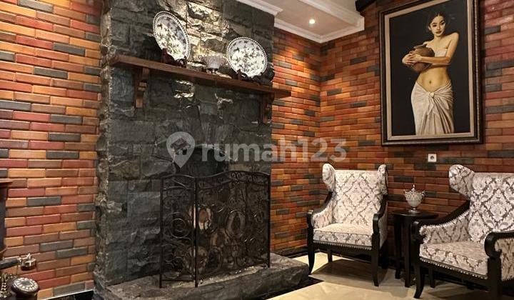 Rumah Siap Huni Semi Furnish, Lantai Marmer Di The Green Bsd Dekat Tol