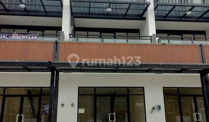 Murah Di Bawah Harga Pasaran, Ruko Hampton Avenue Gading Serpong 3 Lt.