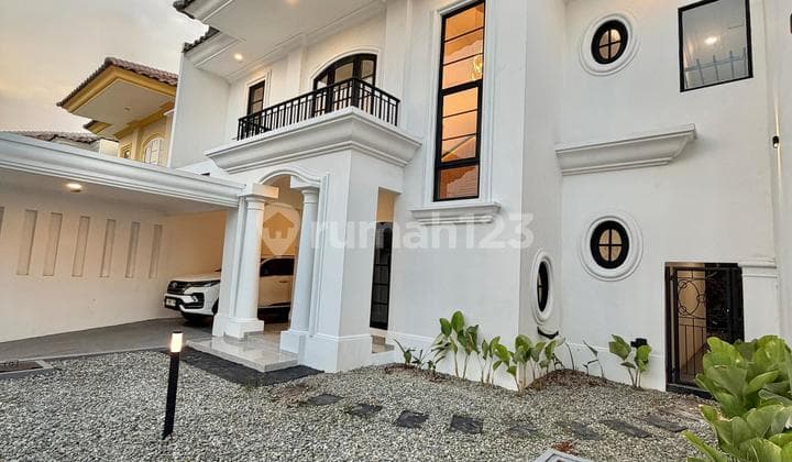 Rumah Cantik Mewah di Bsd Puspita Loka Lokasi di Kawasan Premium