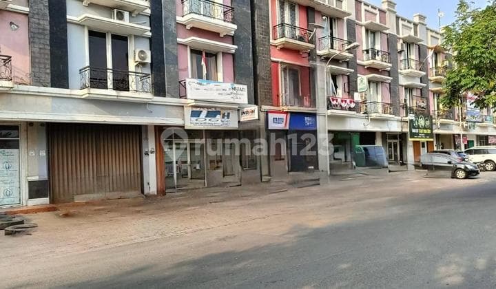 Ruko 3 Lantai Pinggir Jalan Di L'agricolla Gading Serpong