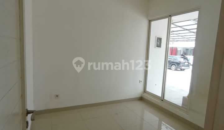 Disewakan Rumah 2 Lantai Siap Huni di Golf Lake Residence Cengkareng