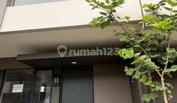 Disewakan Rumah Park Serpong 3Kt , 2Lantai,Rapi Siap Huni