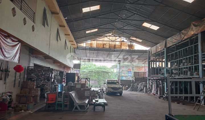 For Sale: Land + Building, Ideal for Business