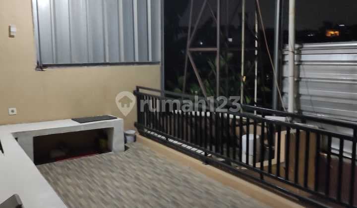 Rumah siap huni, dekat Legenda Wisata, cibubur, komplek polri, asri, nyaman, 2 lantai