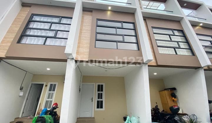 Rumah Minimalis @jakarta Barat