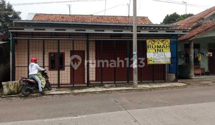 Dijual Murah Rumah + Toko Pinggir Jl Raya Dijual Murah di Purwakarta