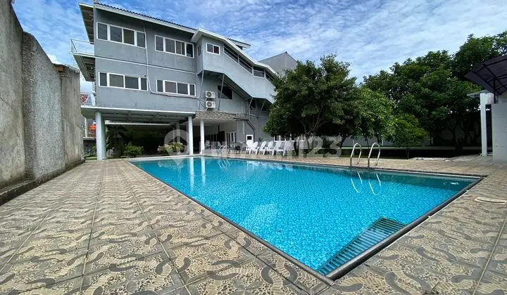 Dijual Rumah mewah dan isinya Dekat Sarana Umum di Kota Purwakarta