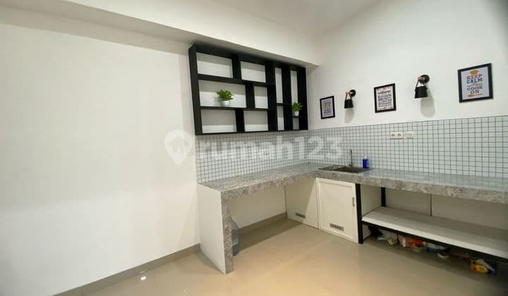 Rumah Mewah Modern Minimalis Pinggir Jalan Utama Perumahan di Bungursari Purwakarta