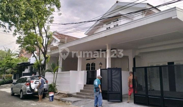 Rumah Strategis Kompleks Bintaro Sektor 6 Pusat Dijual Cepat