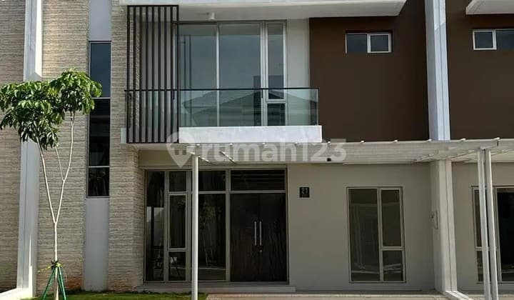 Disewakan Rumah Pik 2 Ukuran 10X15 4 Kamar Harga 180 Juta/Tahun