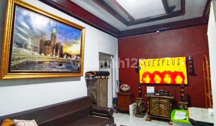 Rumah Di jalan Pinggir Raya Di Jagakarsa Jakarta Selatan