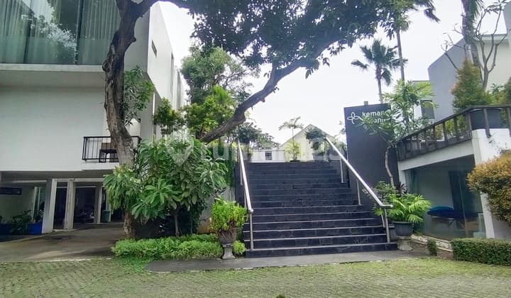 Rumah Cantik Dalam Komplek Di Kemang Jakarta Selatan