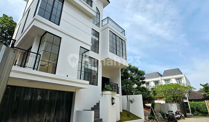 Rumah Brand New Dalam Town House di Belakang Ragunan Jakarta Selatan