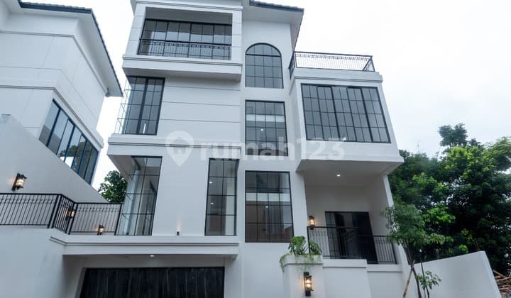 Rumah Baru Eksklusif 3,5 Lantai Siap Huni di Asana Nangka, Jakarta Selatan