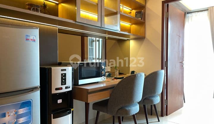 Sewa Apartemen Roseville Soho & Suite Bsd - 1 BR Eksklusif Baru Murah Fully Furnished Electronic