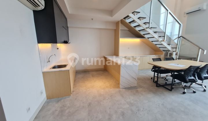 Disewakan Kantor 2 Lantai Eksklusif, Fasilitas Lengkap, Baru & Murah di Roseville Soho & Suite BSD City