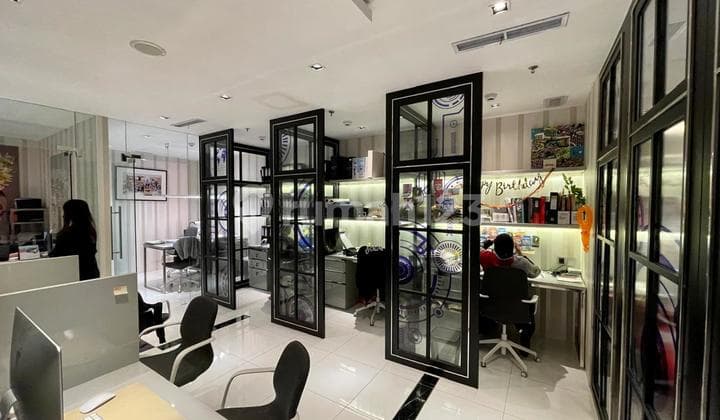 Dijual Office Space District 8 284 Sqm