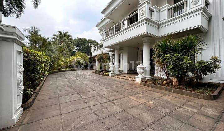 Dijual Rumah Taman Golf Karawaci Unfurnished 5 BR